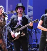 Filename=GGVHQ16.jpg
Filesize=881KiB
Dimensions=3000x2131
Date added=May 08, 2013 GGVHQ16.jpg