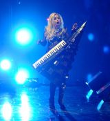 Filename=Performance-34.jpg
Filesize=90KiB
Dimensions=438x600
Date added=Sep 25, 2011 Performance-34.jpg