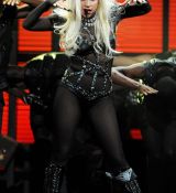 Filename=Performance-42.jpg
Filesize=86KiB
Dimensions=385x600
Date added=Sep 25, 2011 Performance-42.jpg