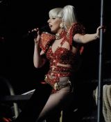 Nom du fichier=GGVHQ12.jpg
Taille du fichier=736Ko
Dimensions : 2508x3344
Ajouté le : 12 Mai 2013 GGVHQ12.jpg
