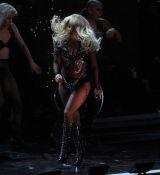 Nom du fichier=Gaga_281629.jpg
Taille du fichier=59Ko
Dimensions : 1000x666
Ajouté le : 11 Décembre 2011 Gaga_281629.jpg