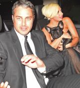 Filename=Gagavision08.jpg
Filesize=624KiB
Dimensions=1162x1744
Date added=Sep 06, 2014 Gagavision08.jpg