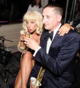 Nom du fichier=GGVHQ06.jpg
Taille du fichier=569Ko
Dimensions : 3000x3000
Ajouté le : 24 Juin 2015 GGVHQ06.jpg