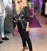 Filename=GGV19.jpg
Filesize=1406KiB
Dimensions=3608x5488
Date added=May 05, 2016 GGV19.jpg