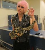 Filename=holder_282729.jpg
Filesize=178KiB
Dimensions=700x933
Date added=Sep 28, 2012 holder_282729.jpg