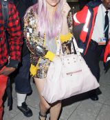 Filename=GGVHQ01.jpg
Filesize=628KiB
Dimensions=1425x2403
Date added=May 18, 2013 GGVHQ01.jpg