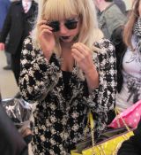 Filename=GGVHQ06.jpg
Filesize=400KiB
Dimensions=1362x2008
Date added=May 19, 2013 GGVHQ06.jpg