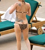 Filename=GGVHQ11.jpg
Filesize=1159KiB
Dimensions=2318x3730
Date added=May 17, 2013 GGVHQ11.jpg
