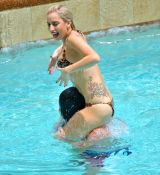 Filename=GGVHQ22.jpg
Filesize=847KiB
Dimensions=2325x2545
Date added=May 17, 2013 GGVHQ22.jpg
