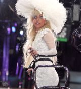 Filename=GagaMTV_281229.jpg
Filesize=1459KiB
Dimensions=2400x3600
Date added=Aug 20, 2011 GagaMTV_281229.jpg