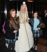 Filename=gaga_.jpg
Filesize=94KiB
Dimensions=684x1000
Date added=Nov 24, 2011 gaga_.jpg