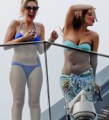 Lady-Gaga-Bikini-Balcony-Brazil9-675x900.jpg