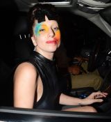 Filename=Gagaarrivee_281329.jpg
Filesize=704KiB
Dimensions=2616x2616
Date added=Aug 13, 2013 Gagaarrivee_281329.jpg