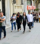 Filename=shopping_istanbul_28829.jpg
Filesize=112KiB
Dimensions=1000x666
Date added=Sep 18, 2014 shopping_istanbul_28829.jpg